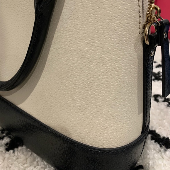 Kate Spade Purse - Picture 4 of 6